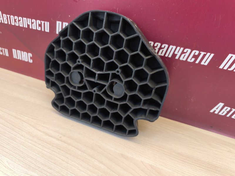 Кронштейн стеклоподъемника