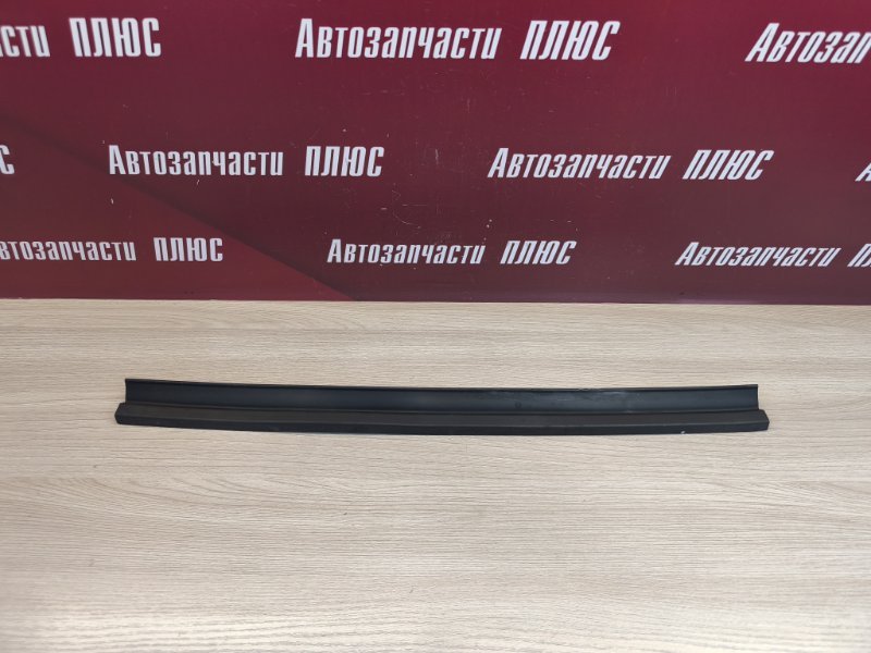 Уплотнитель двери