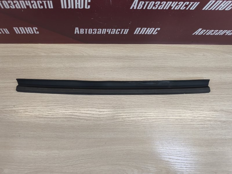 Уплотнитель двери