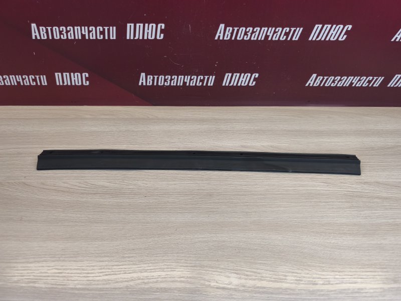 Уплотнитель двери