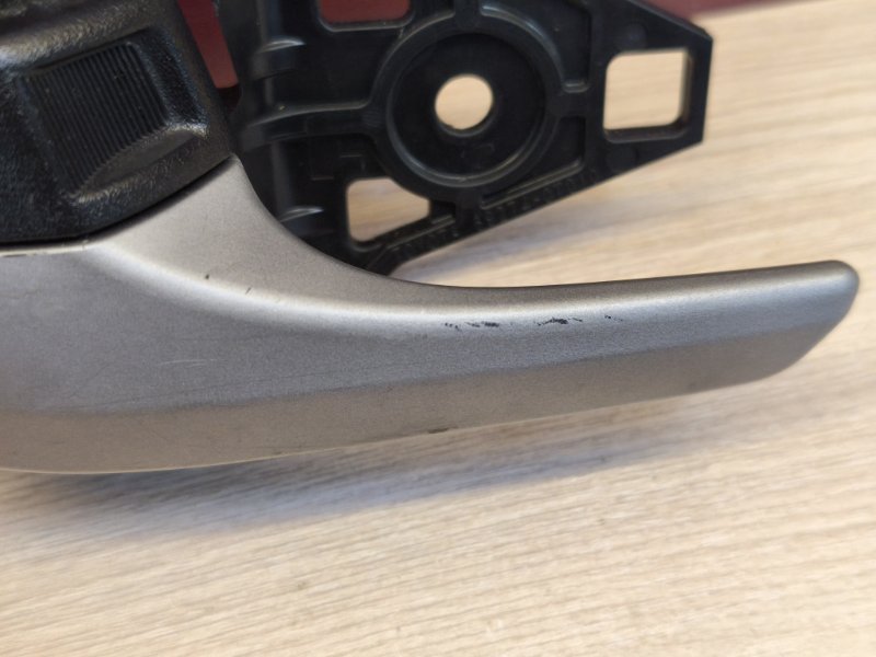 Внутренняя  ручка двери