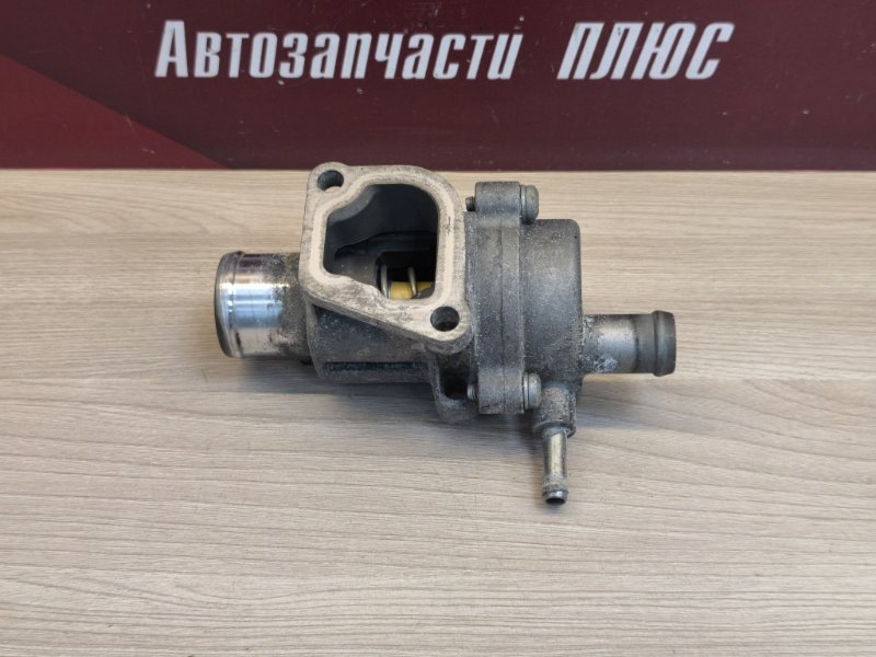 Термостат с корпусом