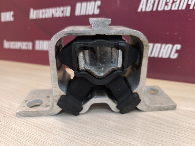 Опора двигателя