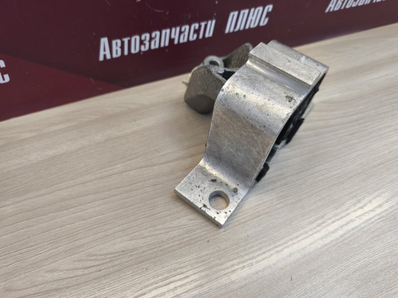 Опора двигателя