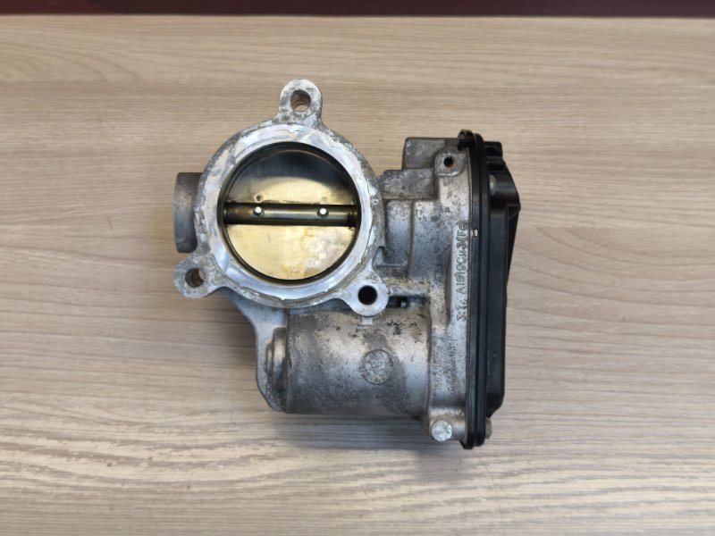 Дроссельная заслонка