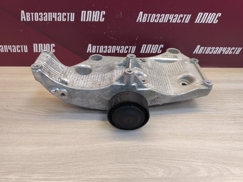 Кронштейн генератора