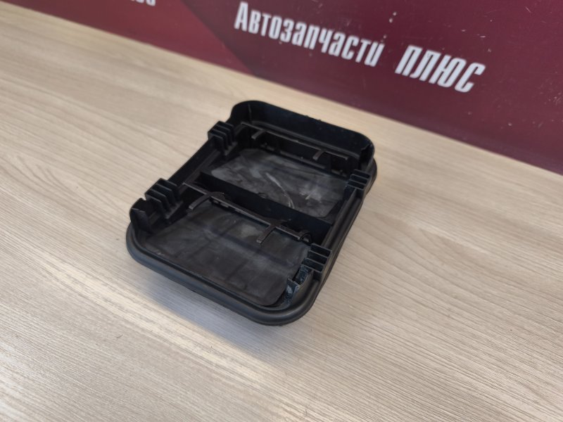 Клапан вентиляции салона