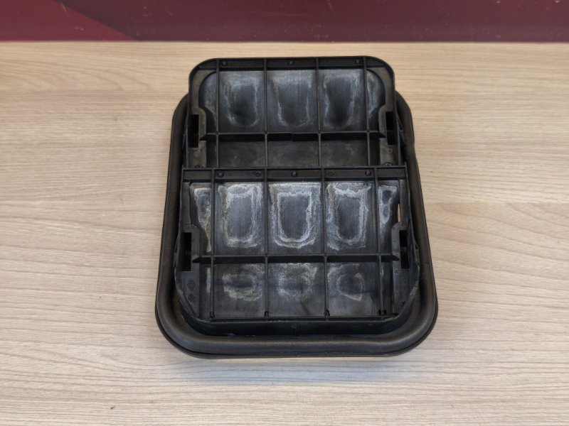 Клапан вентиляции салона