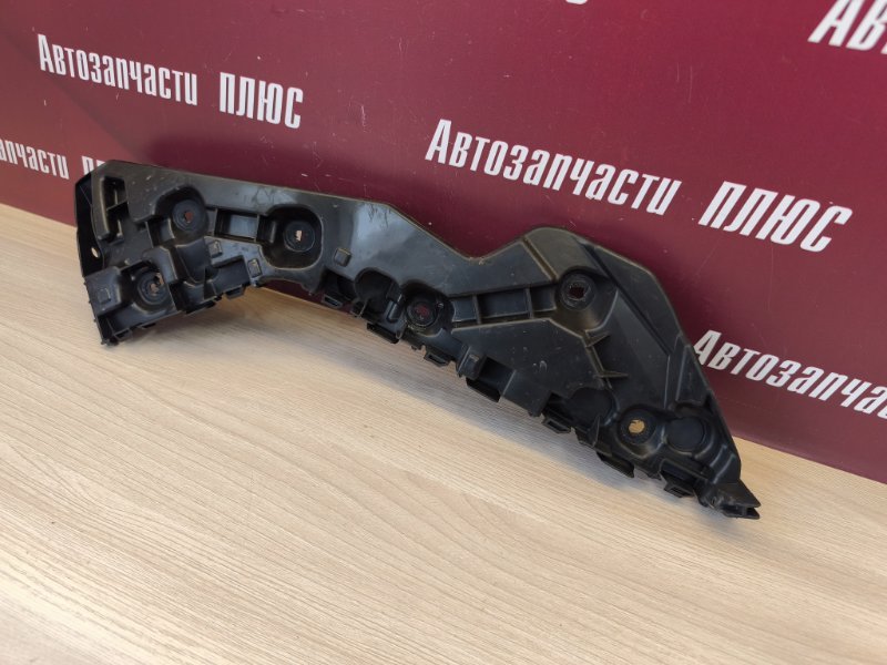 Кронштейн бампера