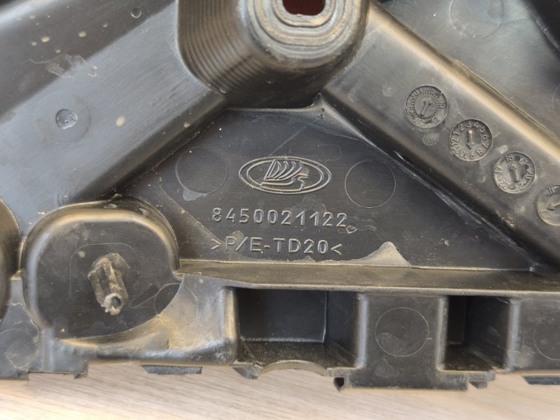 Кронштейн бампера