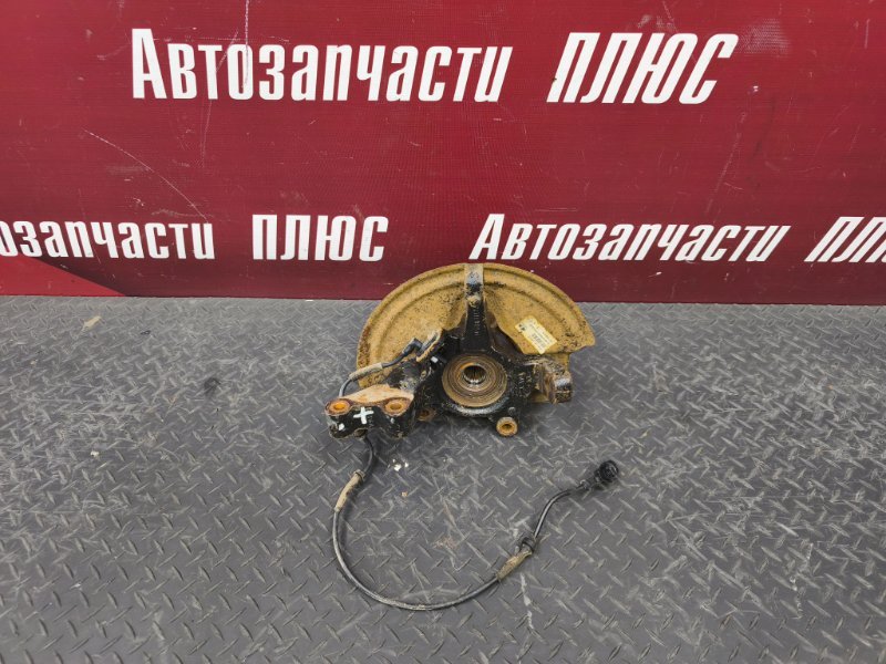 Кулак поворотный