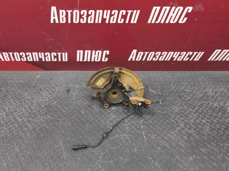 Кулак поворотный