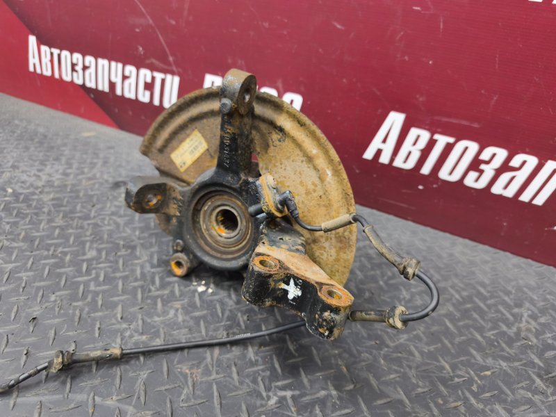 Кулак поворотный