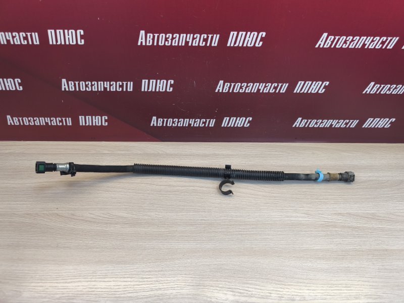 Трубка топливная