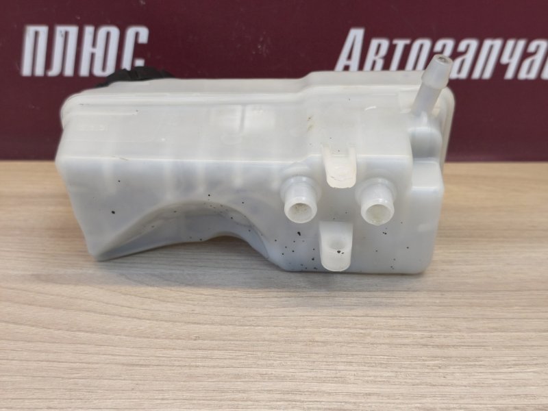 Бачок главного тормозного цилиндра