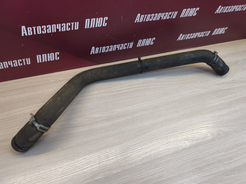 Патрубок радиатора нижний