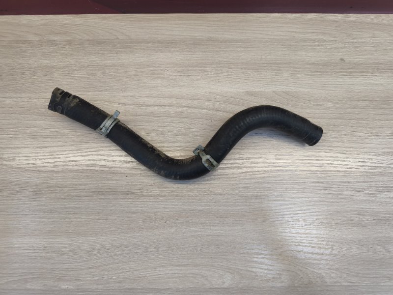 Патрубок радиатора