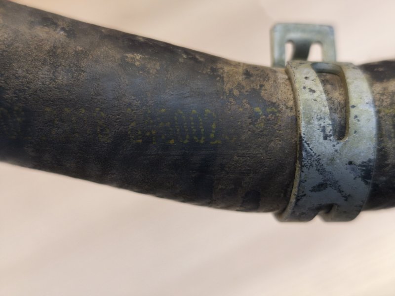 Патрубок радиатора