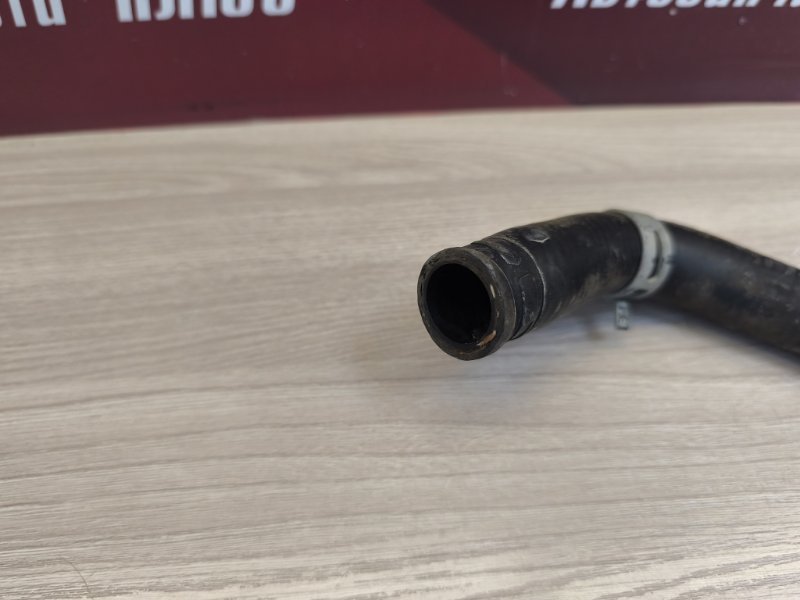 Патрубок радиатора