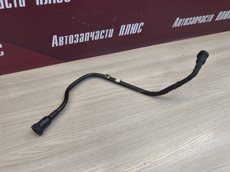 Трубка топливная