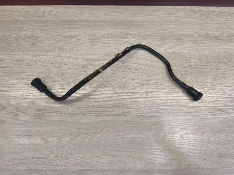 Трубка топливная