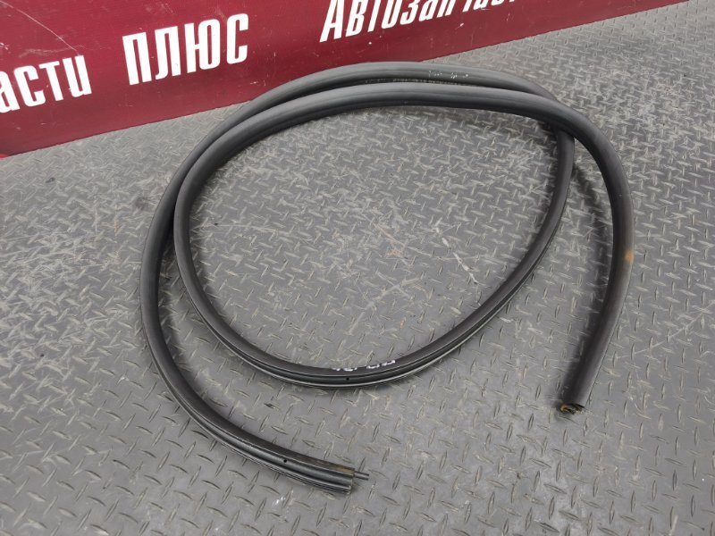Уплотнитель проема      двери