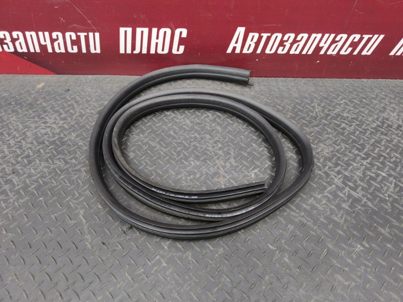 Уплотнитель проема      двери