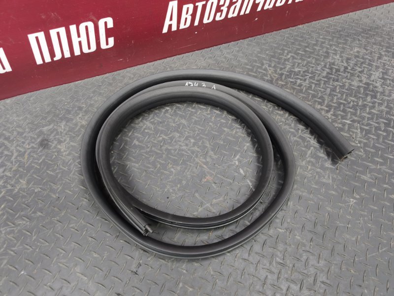 Уплотнитель проема      двери