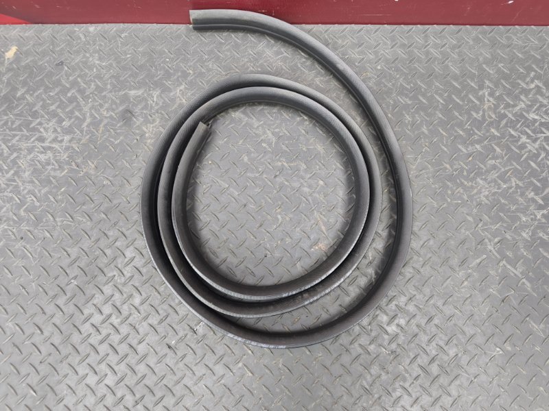 Уплотнитель проема      двери