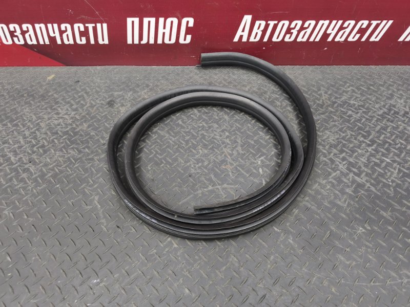 Уплотнитель проема      двери