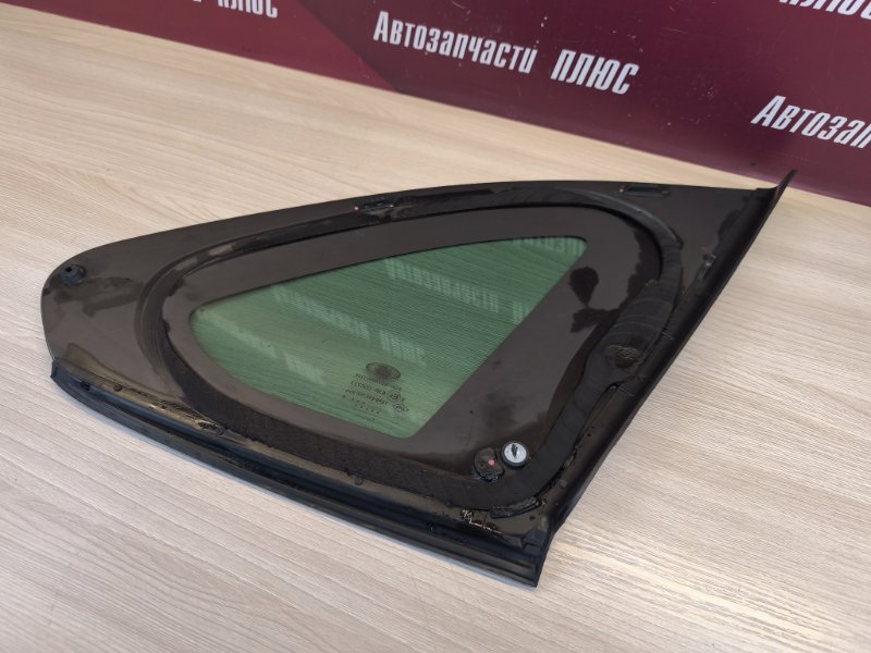 Форточка кузова