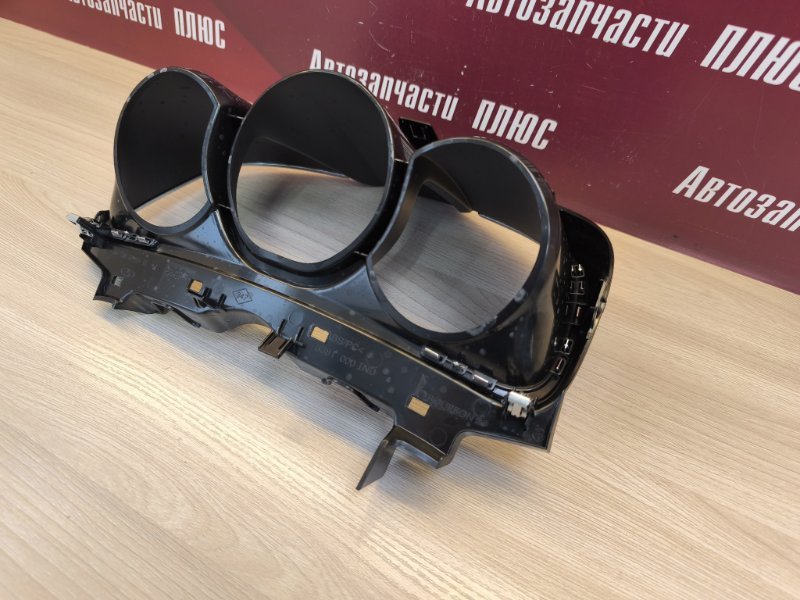 Козырек щитка приборов