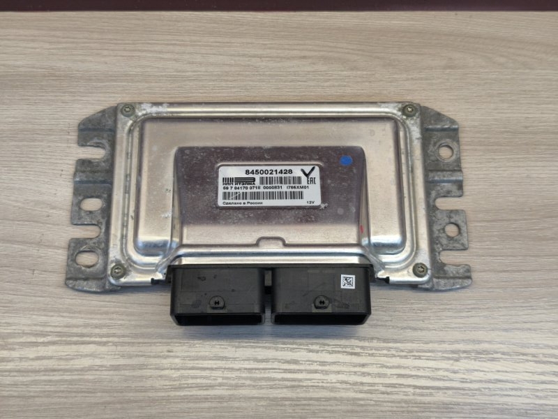 Блок управления двигателем