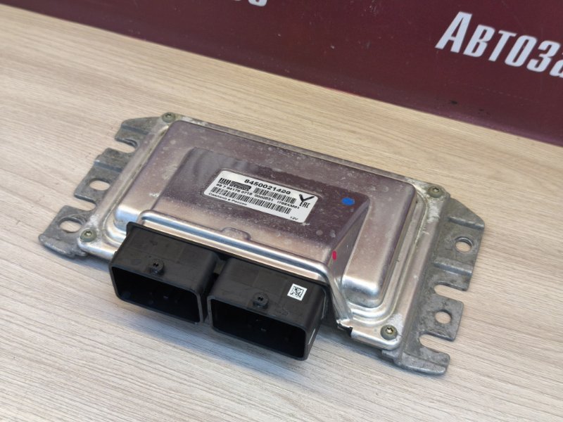 Блок управления двигателем