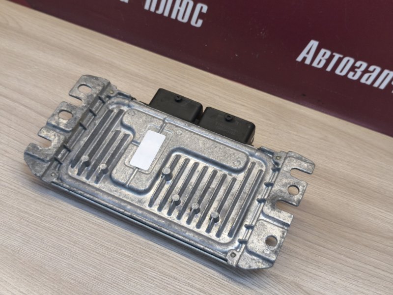 Блок управления двигателем