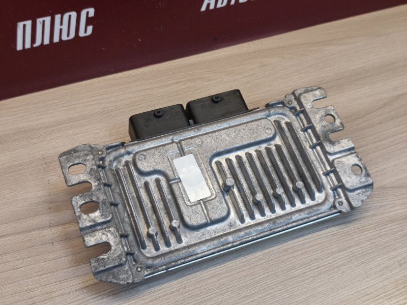 Блок управления двигателем