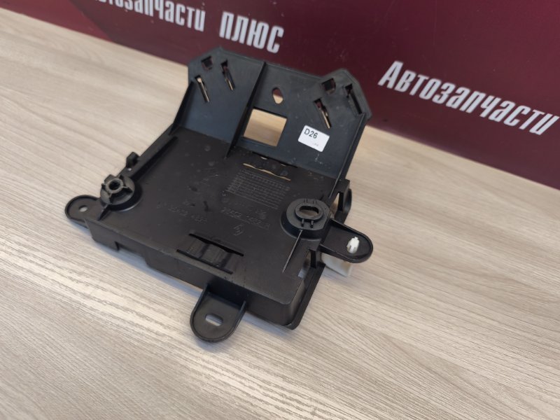 Кронштейн блока комфорта