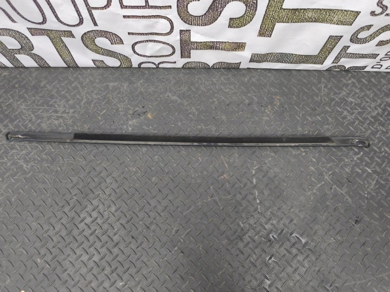 Уплотнитель стекла двери внешний