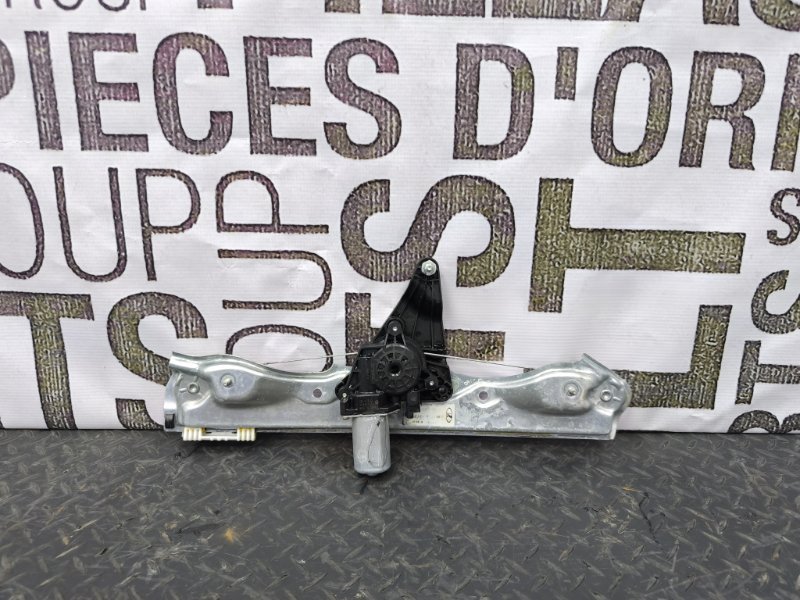 Стеклоподъемник    двери