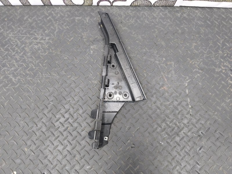 Кронштейн накладки двери