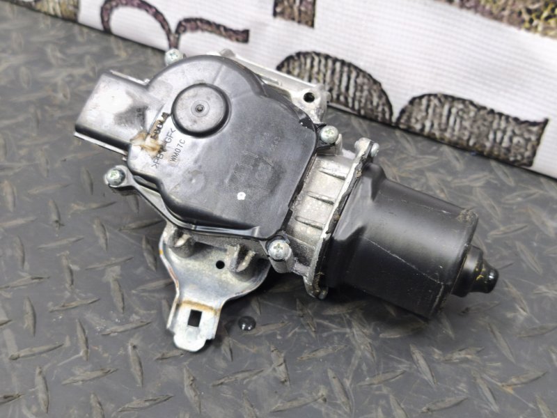 Мотор стеклоочистителя