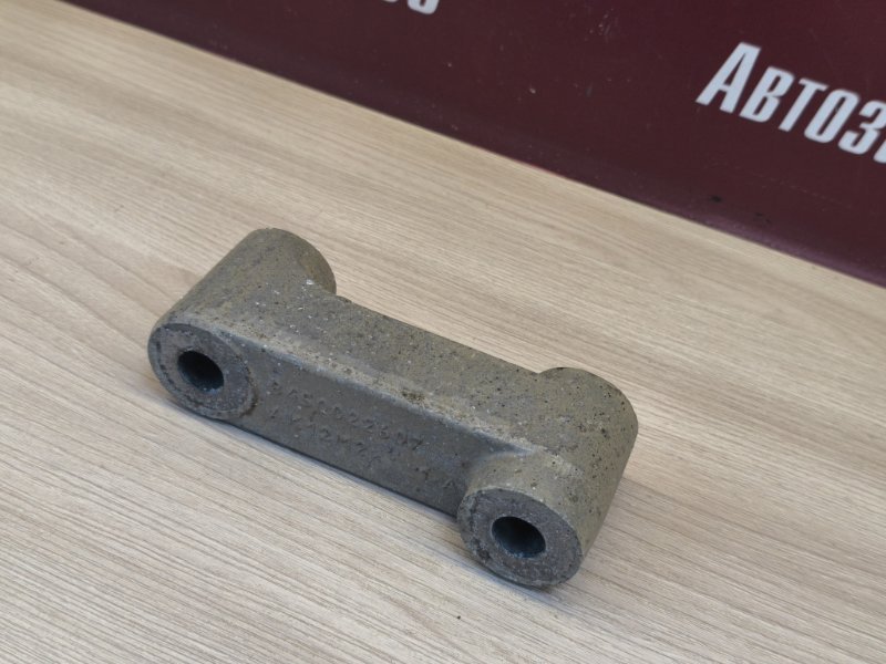 Кронштейн опоры двигателя