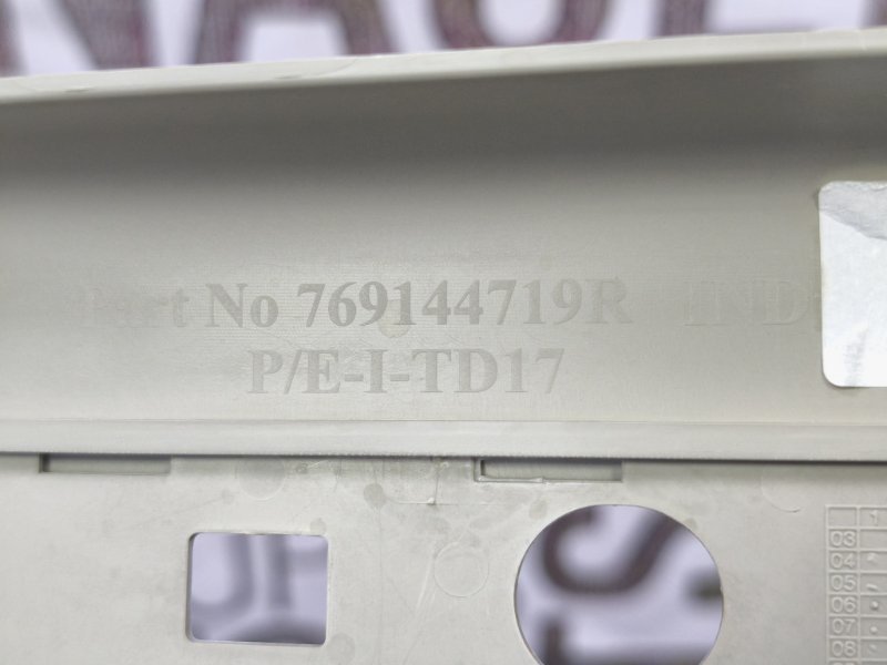 Обшивка средней стойки