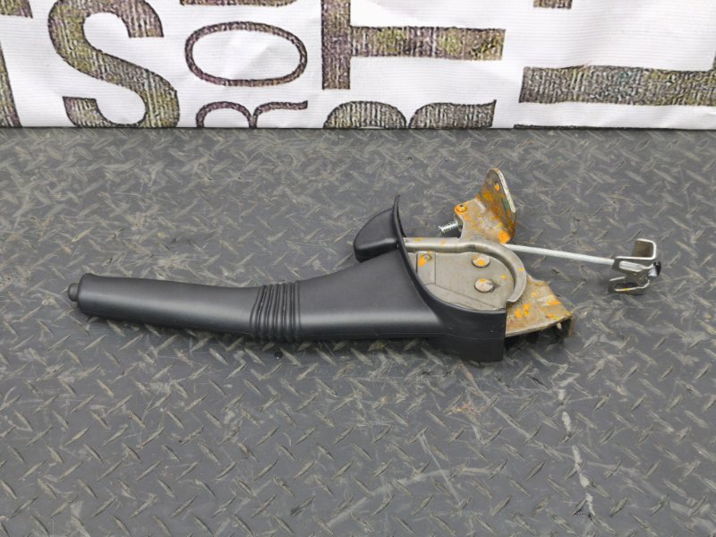 Рычаг стояночного тормоза