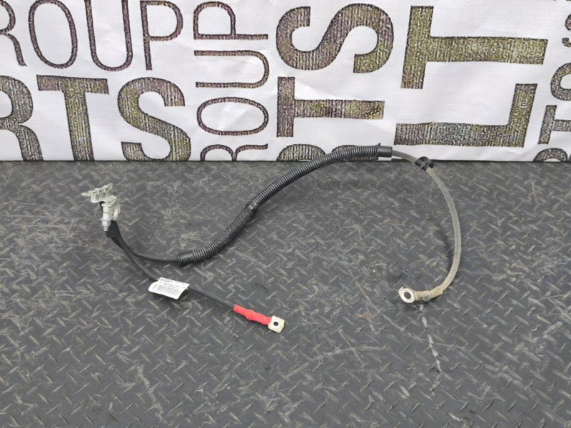 Клемма аккумулятора (минусовая)