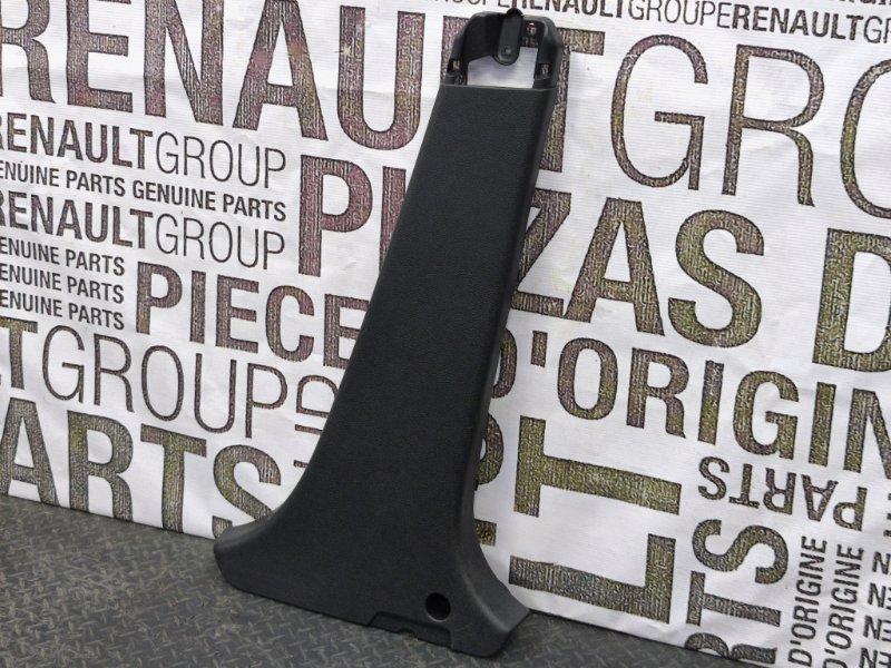 Обшивка средней стойки