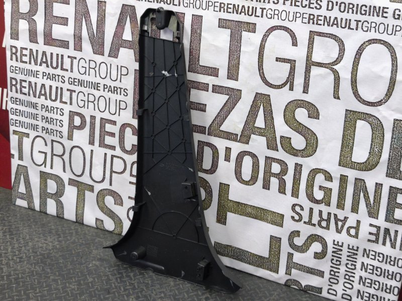 Обшивка средней стойки