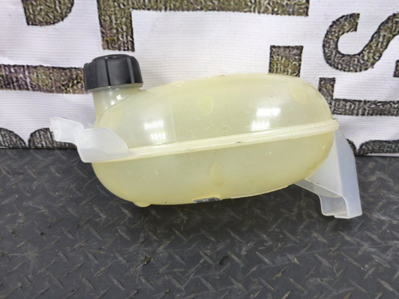 Бачок расширительный