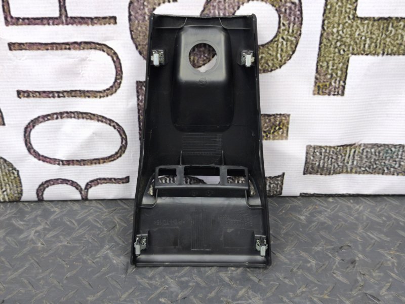 Облицовка подлокотника