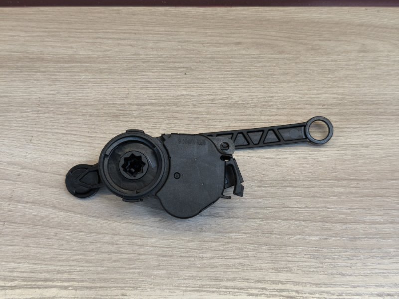 Сервопривод заслонки печки